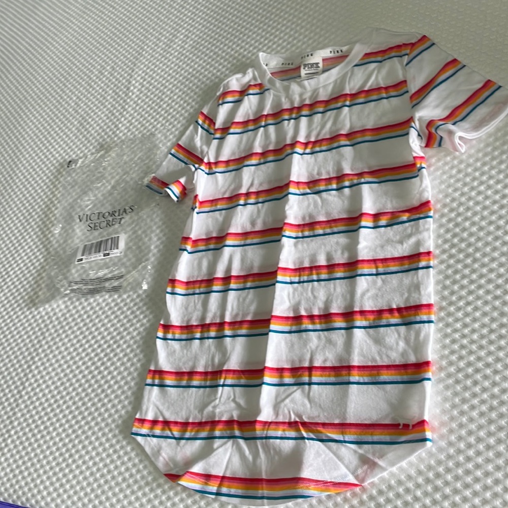NWT VS PINK XS Shirt